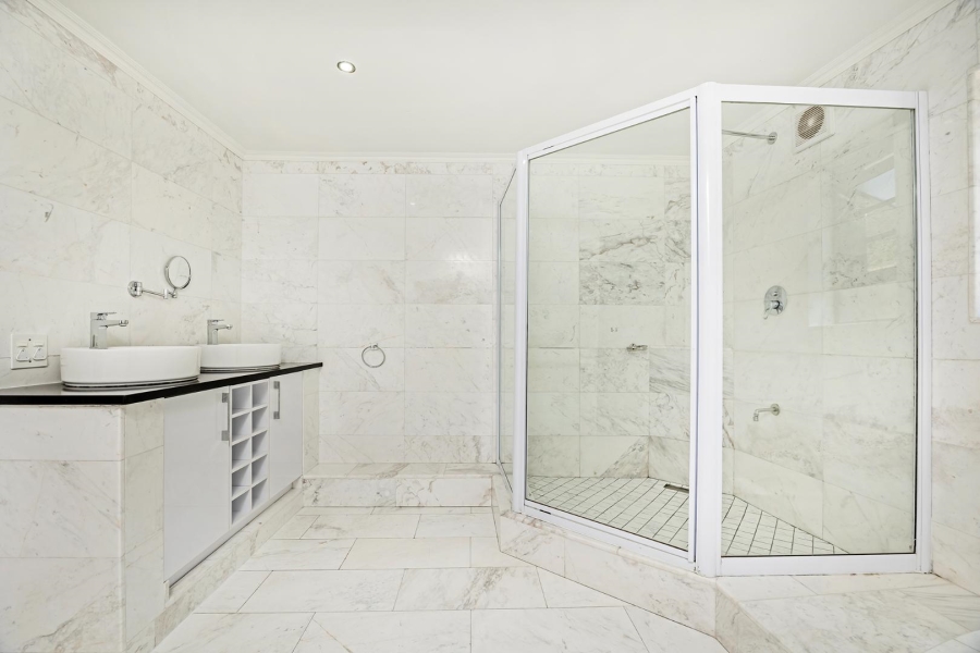 8 Bedroom Property for Sale in Plattekloof Western Cape